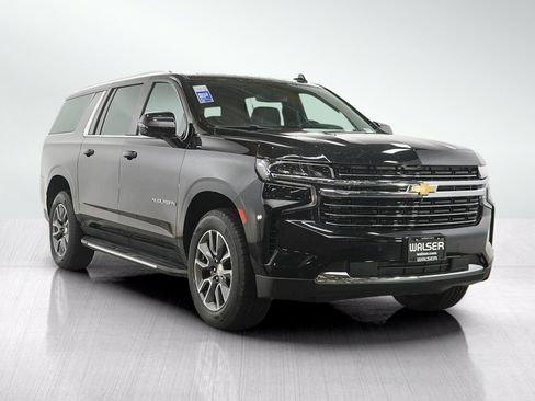 Used 2023 Chevrolet Suburban LT w/ Luxury Package AWD/4WD image 7