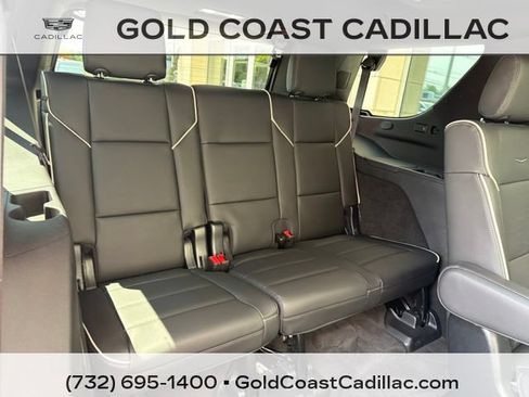 Used 2023 Cadillac Escalade Premium Luxury AWD/4WD image 12