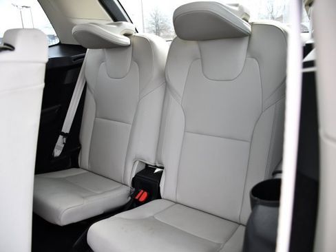 Used 2025 Volvo XC90 B6 Plus w/ Protection Package Premier image 16