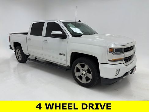 Used 2018 Chevrolet Silverado 1500 LT w/ Texas Edition image 1