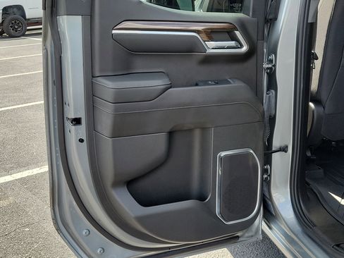 Used 2023 Chevrolet Silverado 1500 LT w/ Protection Package RWD image 12