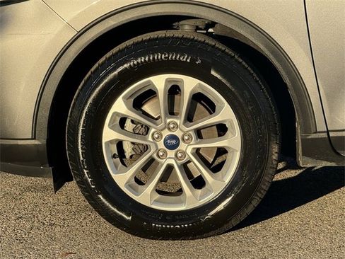 Used 2022 Ford Escape SE w/ Convenience Package image 11