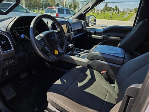 Used 2015 Ford F150 XLT w/ Equipment Group 302A Luxury image 11