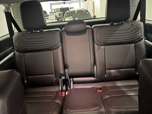 New 2026 Ford Expedition Max Platinum image 37