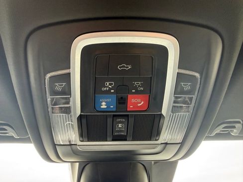 Used 2023 RAM 1500 Laramie image 30