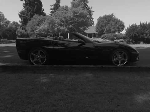 Used 2005 Chevrolet Corvette Convertible w/ Preferred Equipment Group RWD image 62