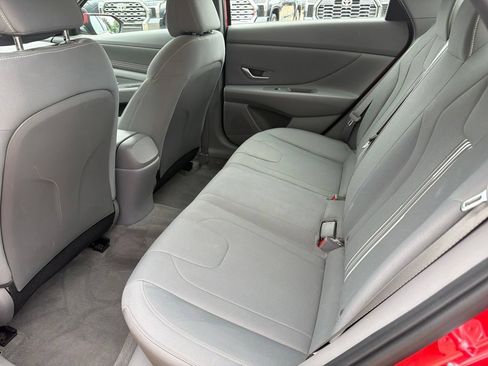 Used 2023 Hyundai Elantra SEL w/ Convenience Package FWD image 14
