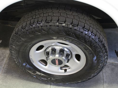 Used 2020 GMC Savana 3500 LT w/ LT Preferred Equipment Group image 31