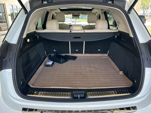 Used 2022 Mercedes-Benz GLE 450 4MATIC w/ AMG Line Exterior image 42