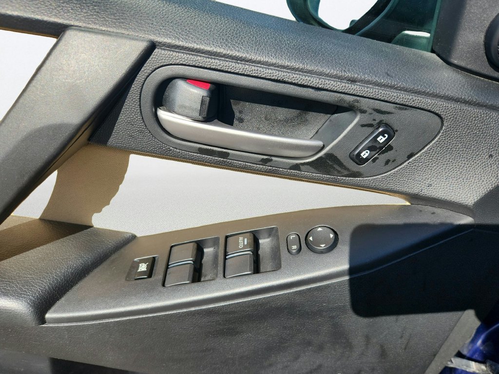 Used 2012 MAZDA MAZDA3 i Touring FWD image 18
