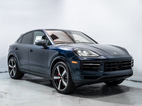 New 2026 Porsche Cayenne S image 9