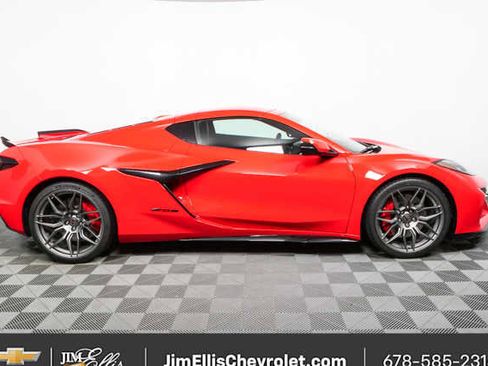 New 2026 Chevrolet Corvette Z06 image 2
