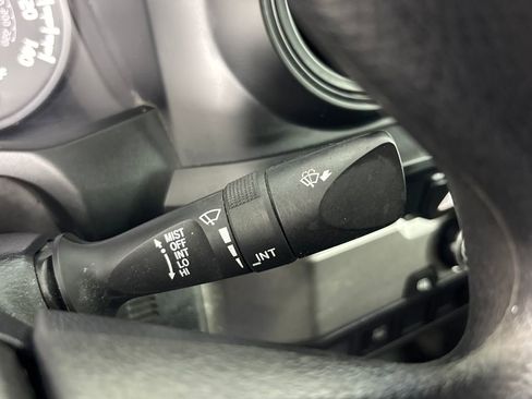 Used 2023 Toyota Tacoma SR w/ SR Convenience Package image 15