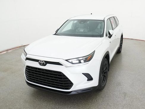 New 2026 Toyota Grand Highlander XLE FWD image 3