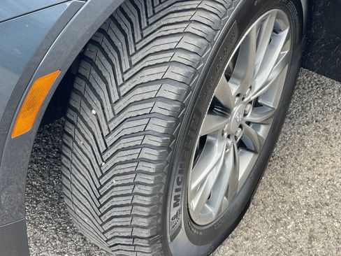 Used 2021 Cadillac XT5 Premium Luxury AWD/4WD image 36