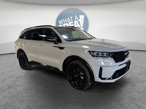 Certified 2023 Kia Sorento SX AWD/4WD image 1