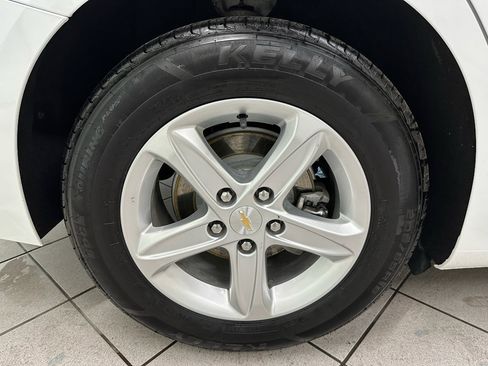Used 2023 Chevrolet Malibu LS FWD image 14