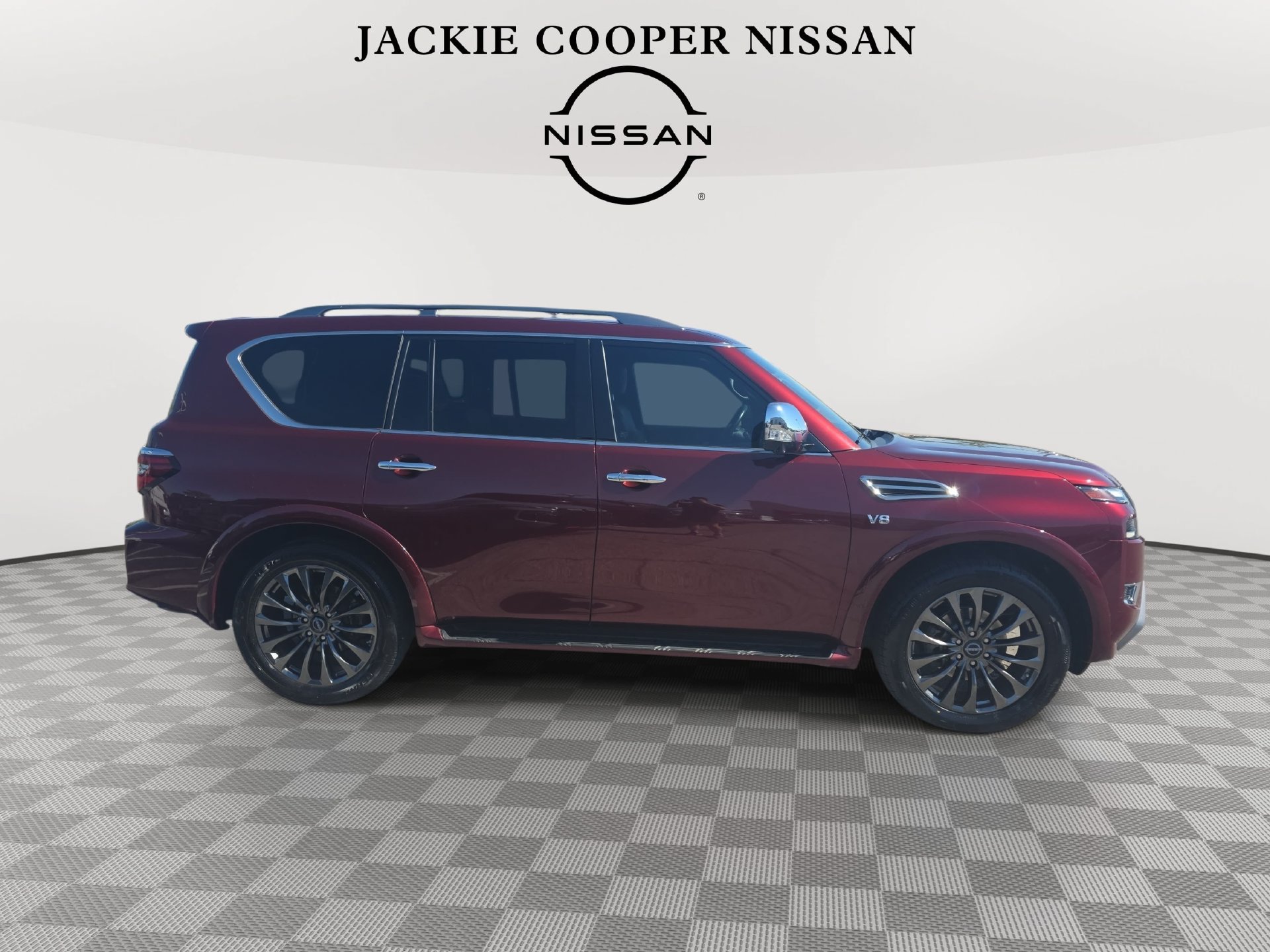 Used 2022 Nissan Armada Platinum w/ Captain's Chairs Package AWD/4WD image 4