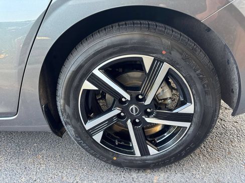 Used 2025 Nissan Sentra SV FWD image 23