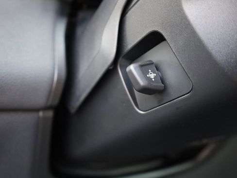 Used 2023 BMW iX xDrive50 w/ Ultimate Package 2 AWD/4WD image 35