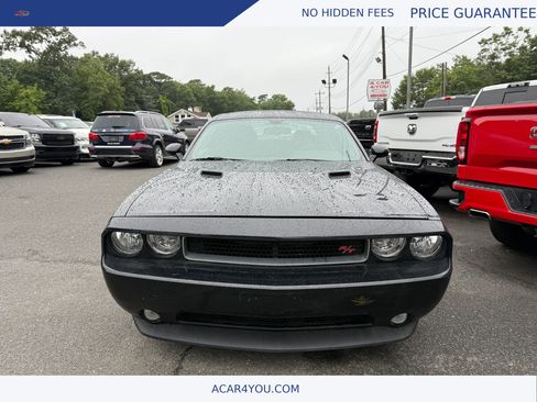 Used 2014 Dodge Challenger R/T RWD image 7