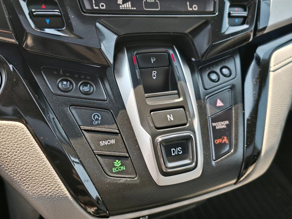 Used 2018 Honda Odyssey Elite image 14