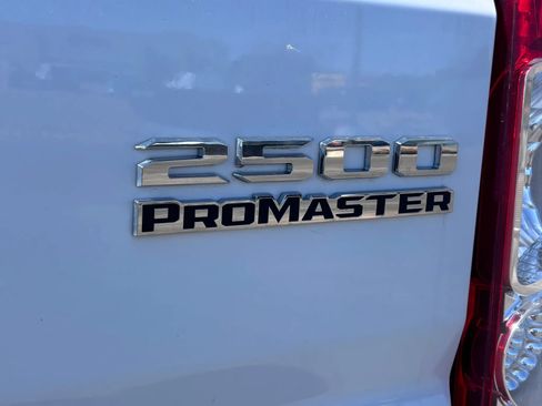 Used 2026 RAM ProMaster 2500 w/ Convenience Group FWD image 8