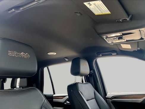 Certified 2022 Chevrolet Tahoe High Country AWD/4WD image 26