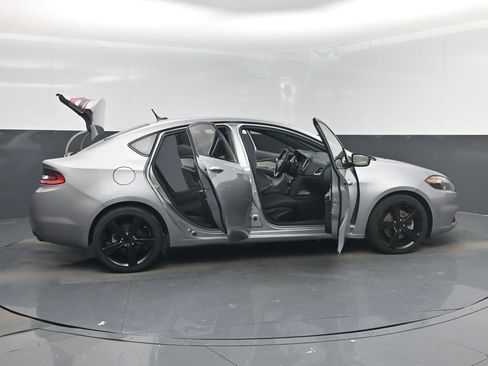 Used 2015 Dodge Dart SXT image 49