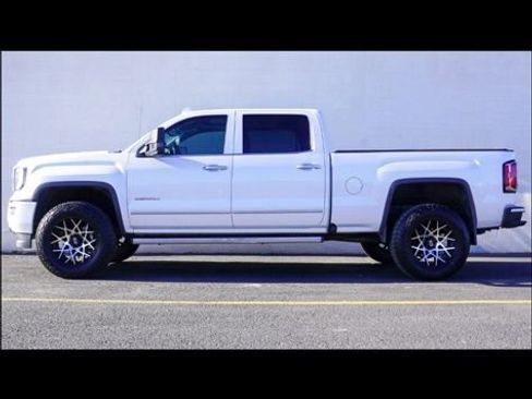 Used 2018 GMC Sierra 1500 Denali w/ Denali Ultimate Package image 7