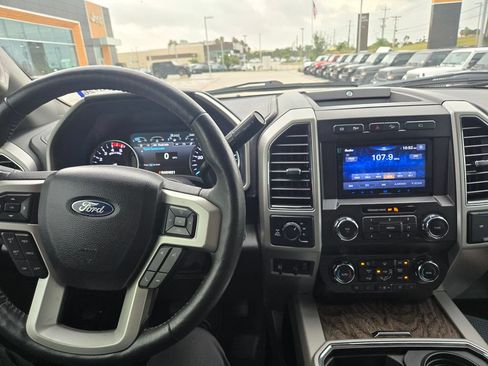 Used 2019 Ford F250 Lariat w/ Lariat Ultimate Package AWD/4WD image 10