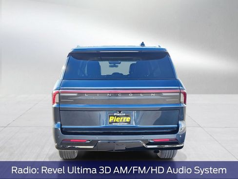 Used 2025 Lincoln Navigator L Reserve AWD/4WD image 5
