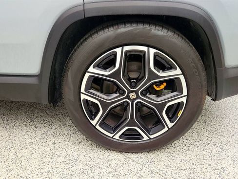 Used 2024 Rivian R1S Adventure AWD/4WD image 9