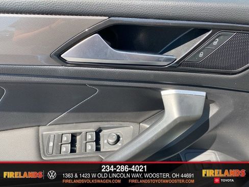 New 2024 Volkswagen Tiguan SE image 23