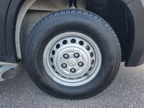 Used 2025 RAM ProMaster 2500 w/ U-Haul Equipment Group FWD image 5