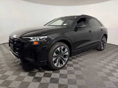 Used 2025 Audi Q8 Premium w/ Black Optic Package AWD/4WD image 4