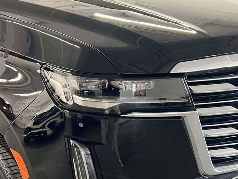 Certified 2021 Cadillac Escalade Premium Luxury Platinum image 8