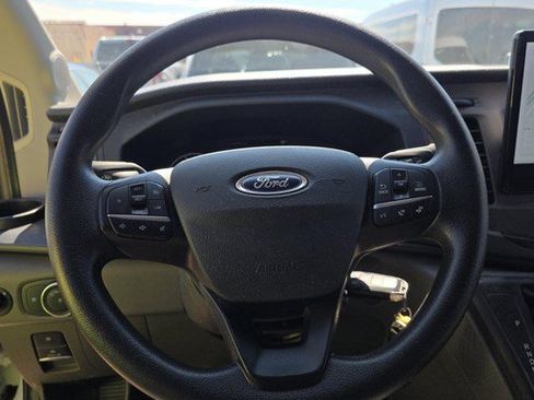 Used 2022 Ford Transit 350 XLT RWD image 7