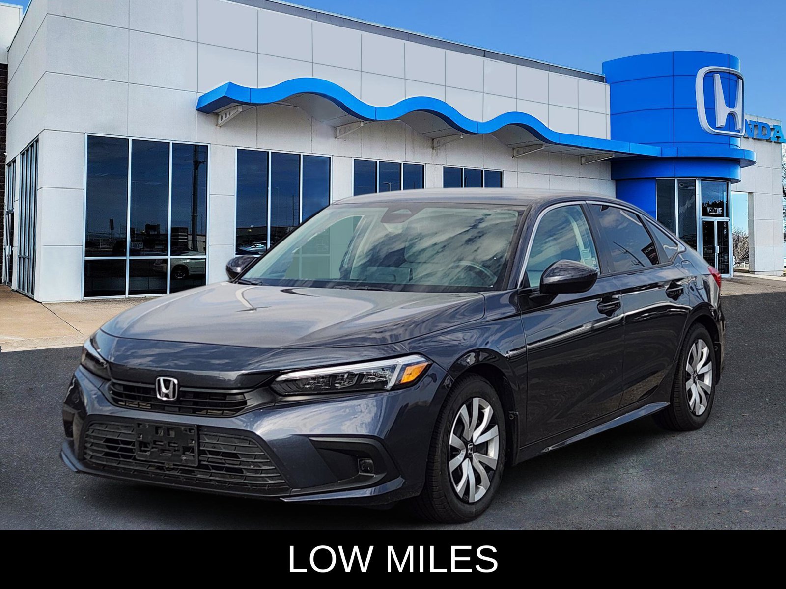 Used 2023 Honda Civic LX image 2