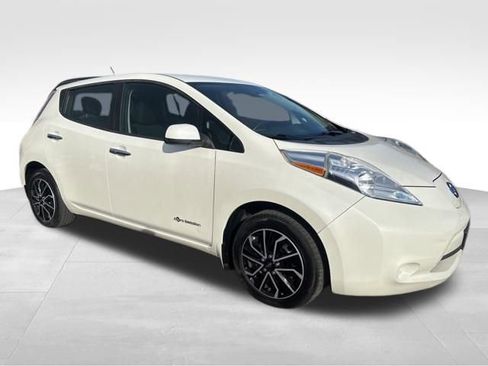 Used 2015 Nissan Leaf S w/ Charge Package image 1