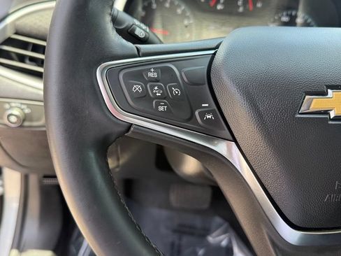 Used 2025 Chevrolet Malibu RS FWD image 12