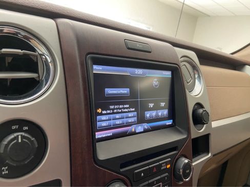 Used 2014 Ford F150 King Ranch w/ King Ranch Luxury Package image 24