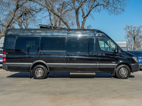 Used 2016 Mercedes-Benz Sprinter 3500 image 7