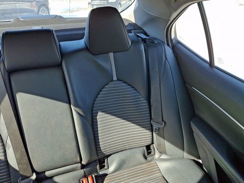 Used 2021 Toyota Camry SE image 20