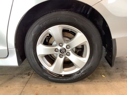 Used 2019 Toyota Sienna LE FWD image 27