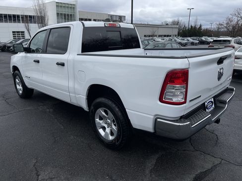 Used 2023 RAM 1500 Big Horn AWD/4WD image 4