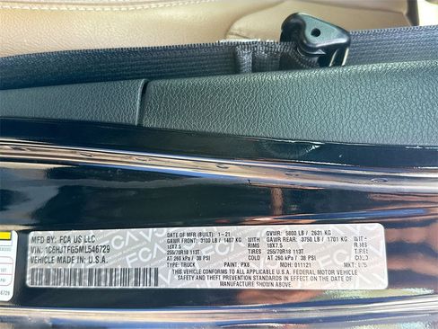 Used 2021 Jeep Gladiator Overland w/ Popular Equipment Package image 35