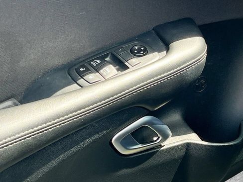 Used 2020 Dodge Challenger GT RWD image 17