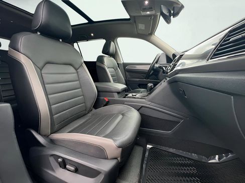 Used 2021 Volkswagen Atlas SEL Premium image 33