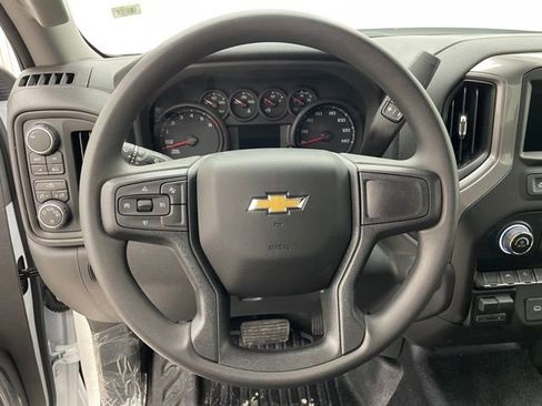 New 2026 Chevrolet Silverado 1500 W/T image 9
